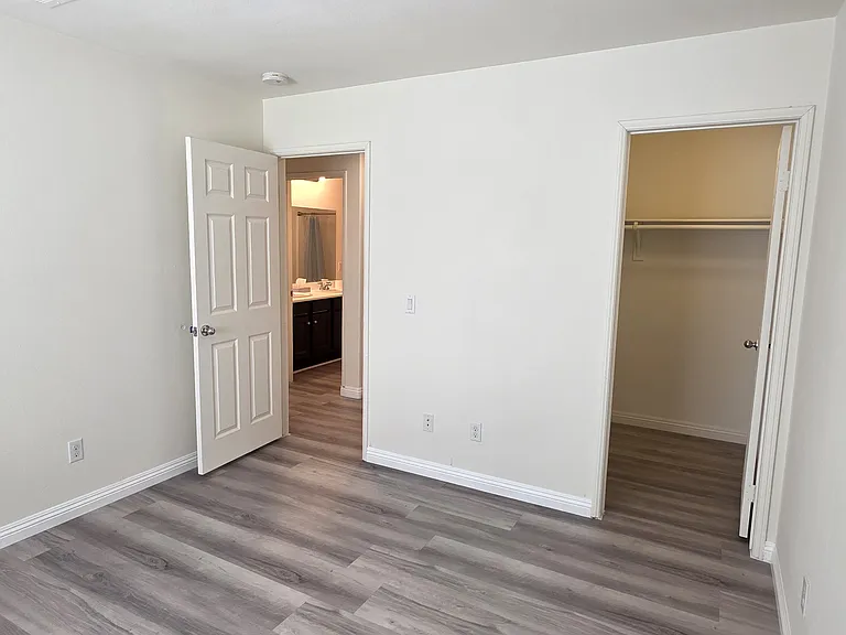 40980 Bankhall St — Photo 14
