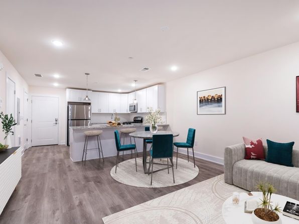 968 N 8th St UNIT 4
