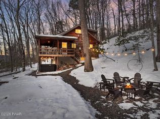 237 Lennon Rd, Greentown, PA 18426