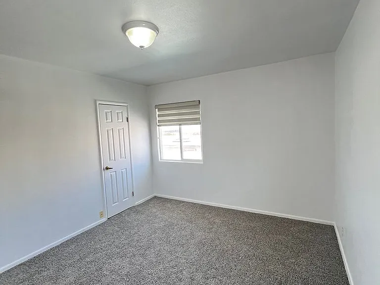 1935 Cloverfield Blvd — Photo 10