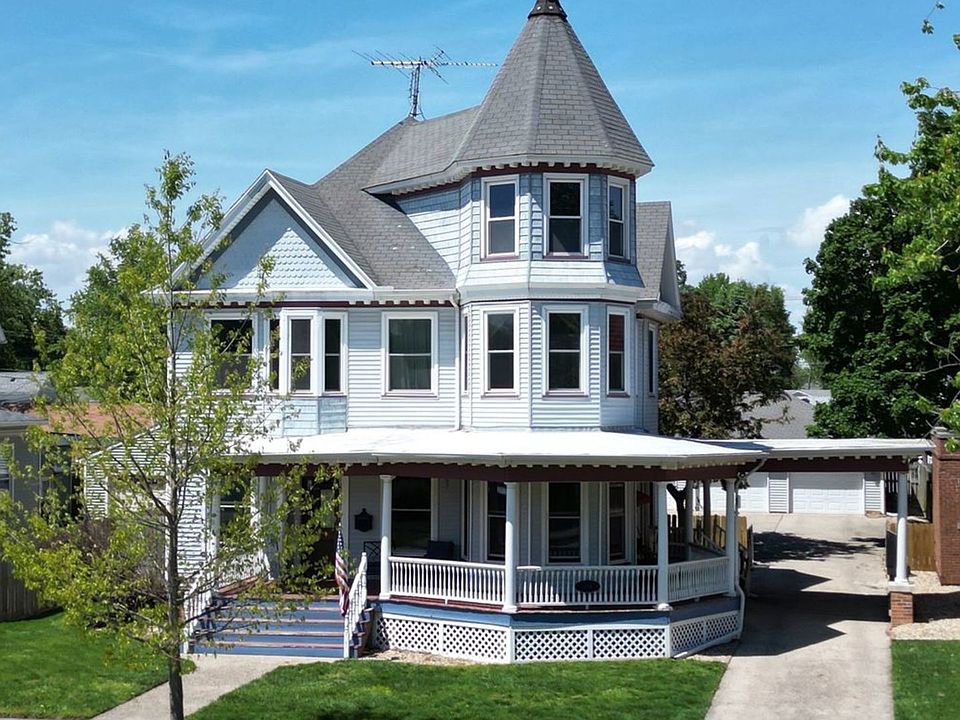 1st image of 411 W Main St