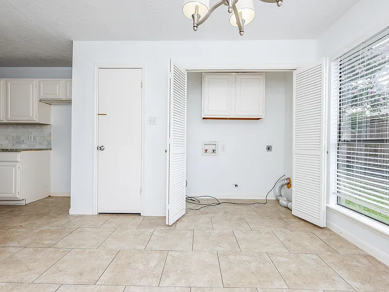 1511 Bradney Dr — Photo 16