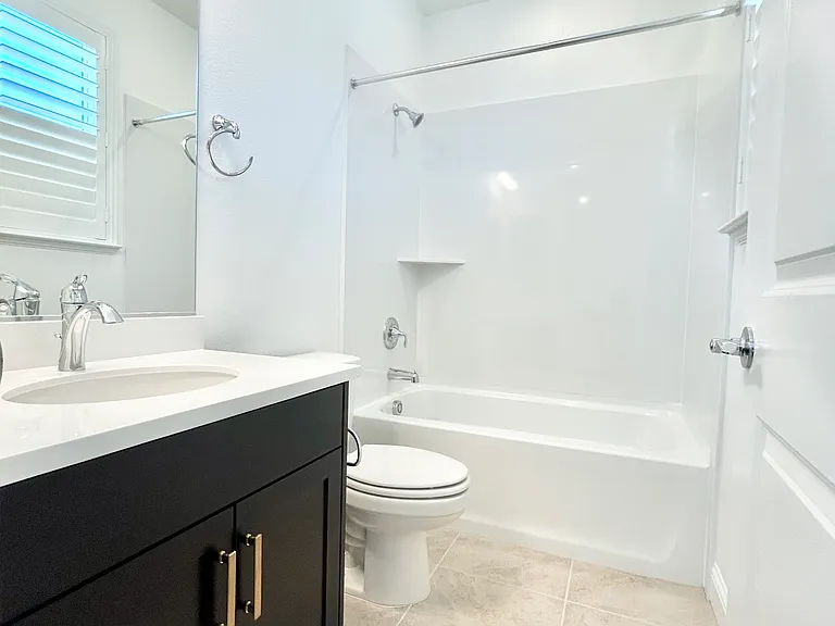 18562 Back Bay Dr — Photo 33
