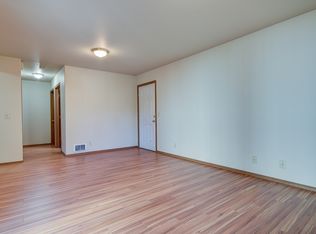 M0833 Arbor Terrace Condo's, Oak Harbor, WA 98277