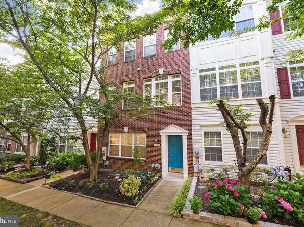 5408 Cheyenne Knoll Pl, Alexandria, VA 22312