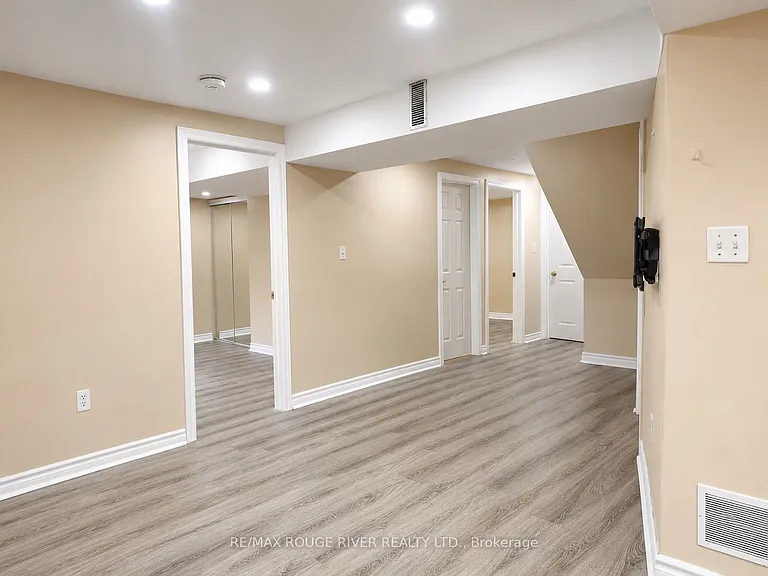 16 Dominy Dr — Photo 5