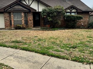 1606 Rosemary Dr, Arlington, TX 76014