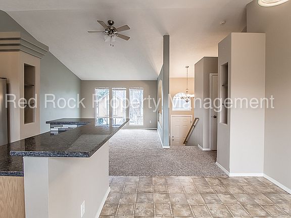 4th image of 1125 S Glenn Ln