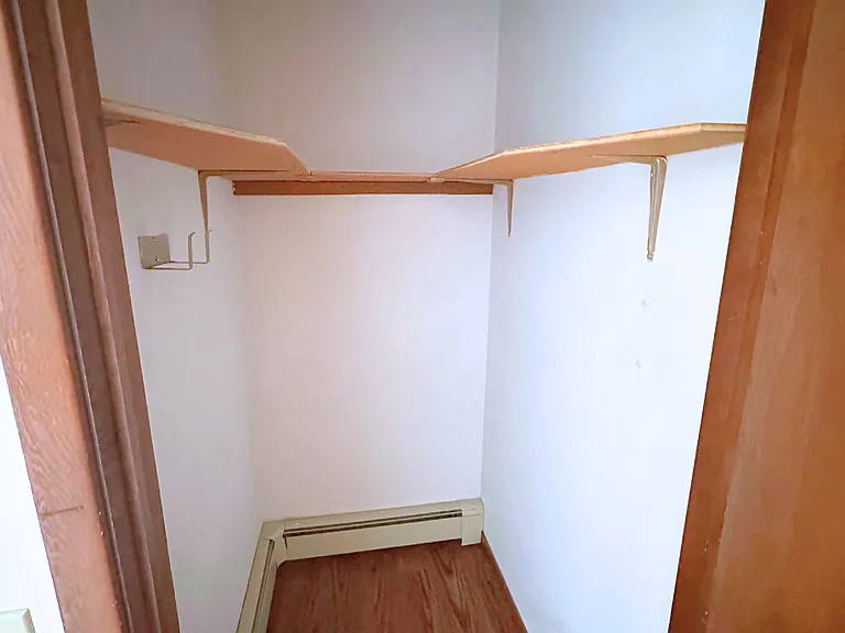 2119 Floyd Ave — Photo 10