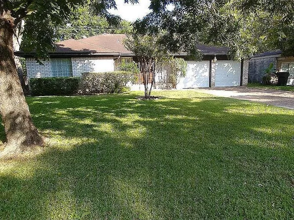 1126 Wisterwood Dr, Houston, TX 77043