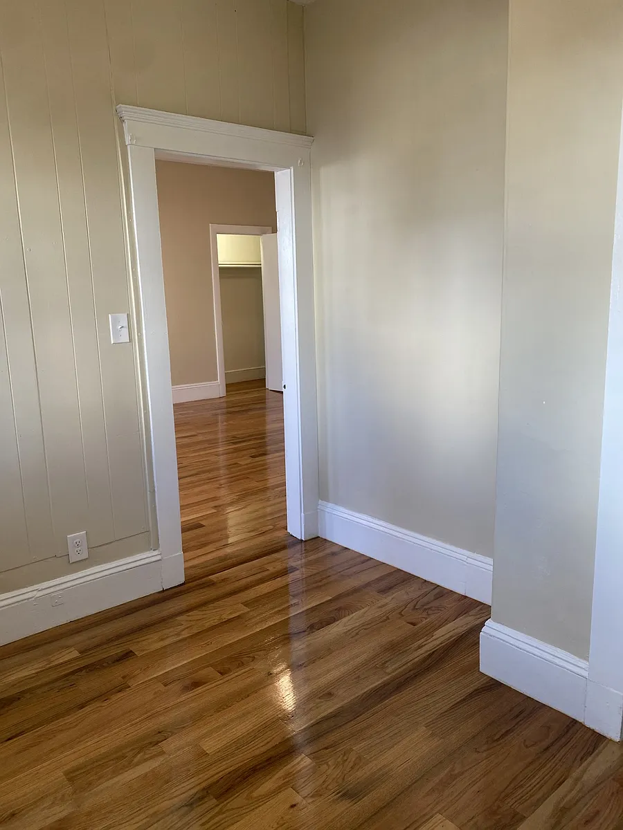 Building Photo - 34 Porter St #2