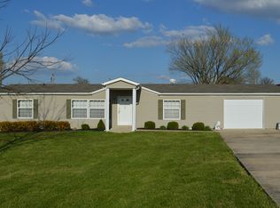 162 Highland Rd, Winfield, MO 63389