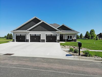 3325 12th Ave NW, Watertown, SD, 57201