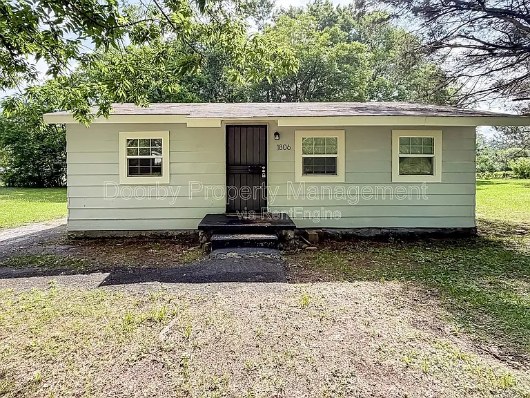 1806 Dixon St — Photo 14