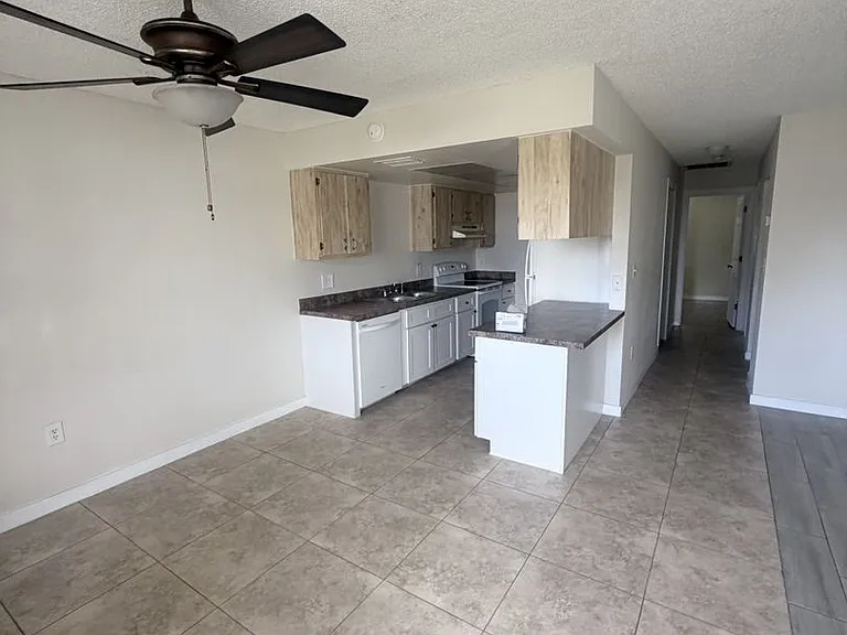 5004 Chiquita Blvd S — Photo 34