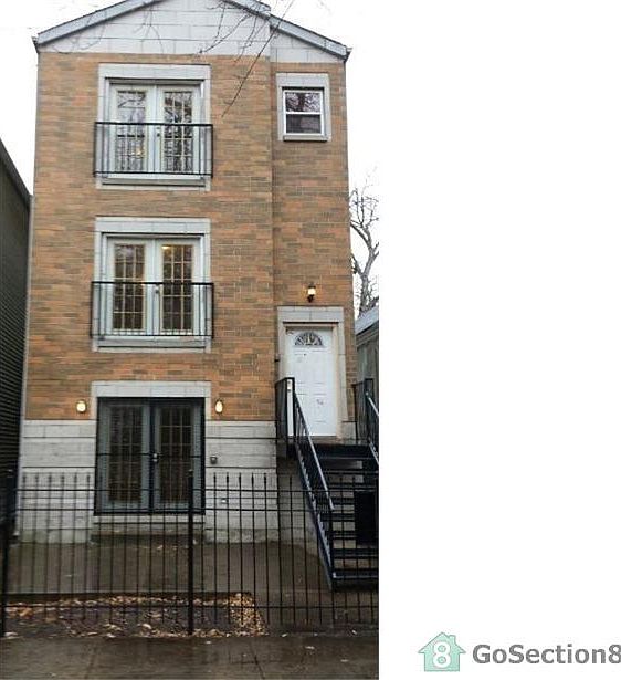 1st image of 5428 S Loomis Blvd APT 2