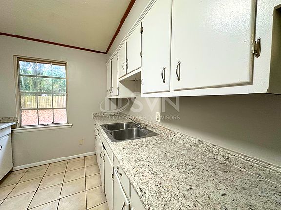 4th image of 3759 San Juan Dr