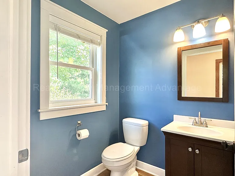 217 Gardenia Ave — Photo 11