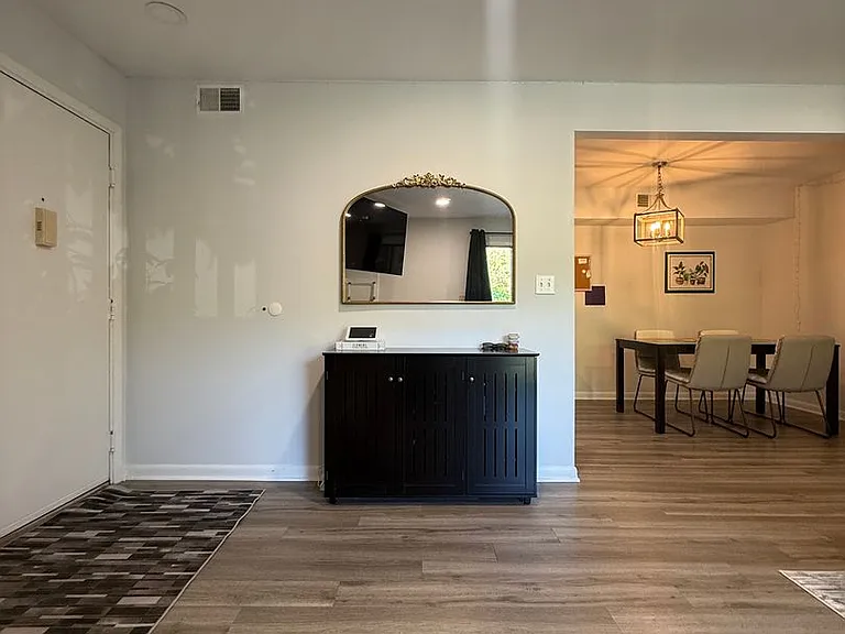 2105 Turtle Creek Dr #8 — Photo 12