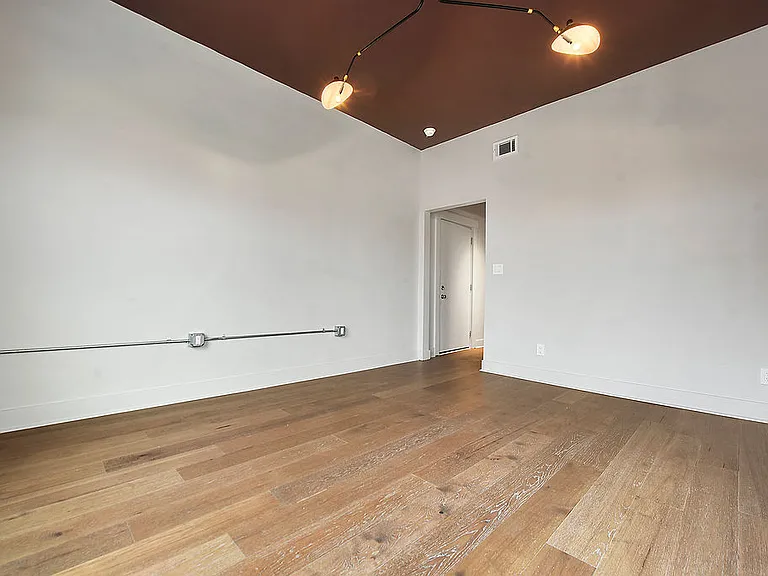 3317 Main St #5 — Photo 13