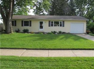 2983 Princeton Dr, Mishawaka, IN 46544