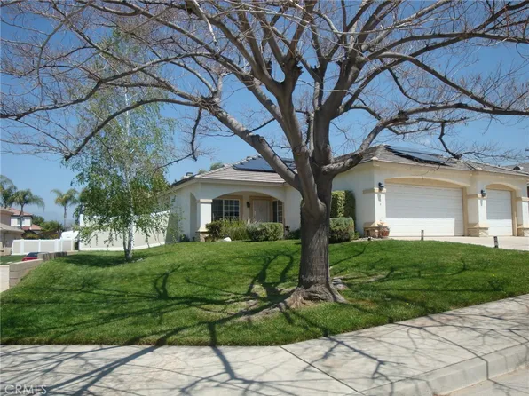 186 Rosewood Dr, Calimesa, CA 92320