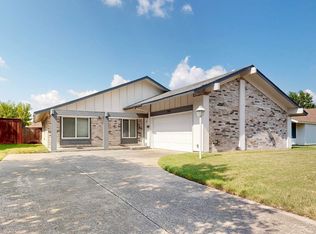 1813 Plantation Rd, Garland, TX 75044