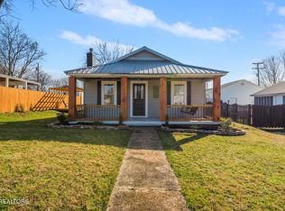 811 Monroe St, Sweetwater, TN 37874