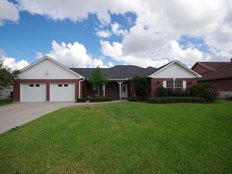 1st image of 814 Tropicana Blvd