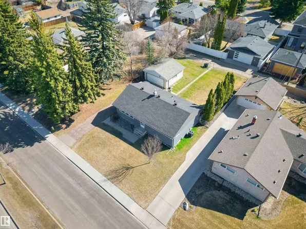 8507 149th St NW, Edmonton, AB T5R 1B3
