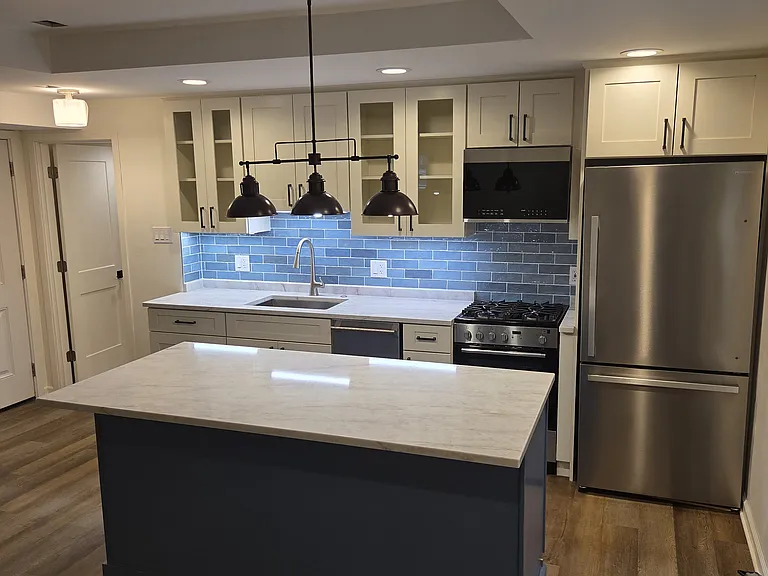 7429 N Claremont Ave #B — Photo 6