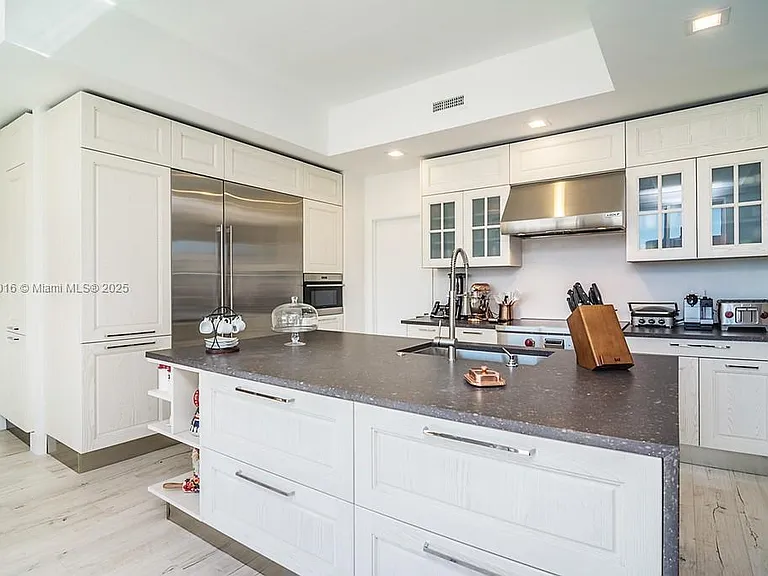 3500 Island Blvd #DPH01 — Photo 19
