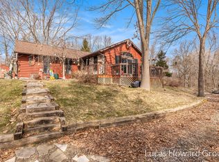 22142 W County Line Rd, Augusta, MI 49012