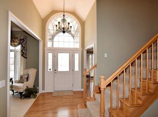 1022 Schiedler Dr, Batavia, IL 60510