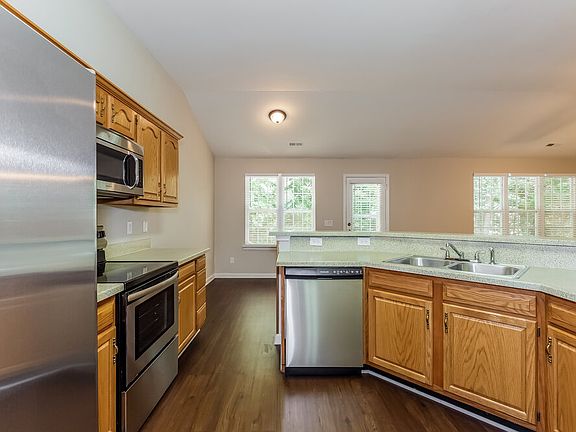 5th image of 9303 Winston Hall Ct