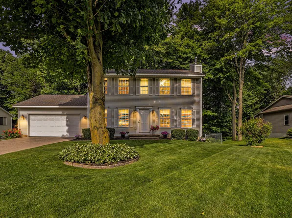 10913 Timberline Dr, Allendale, MI 49401