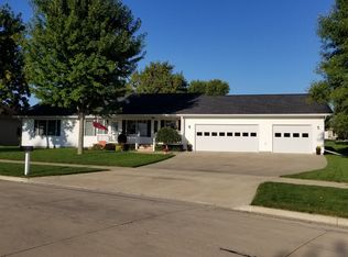 413 13th Ave NE, Sibley, IA 51249