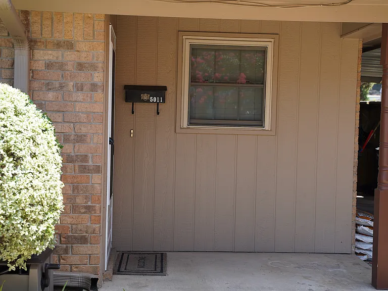 5011 Melbourne Dr #1 — Photo 3