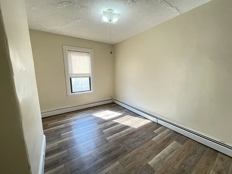 11A Linden St #1 — Photo 4