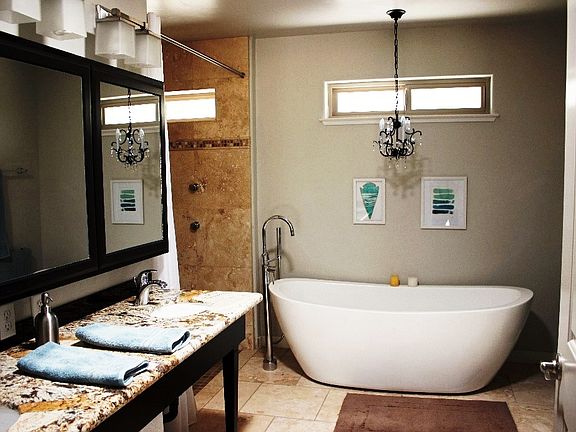 Six-Foot Pedestal Tub
