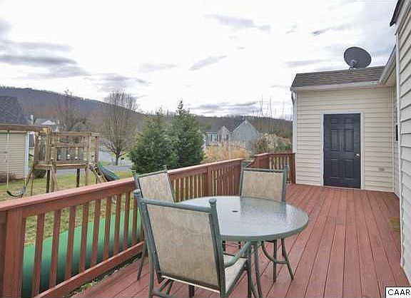 Back deck perfect for entertaining or just enjoy the mountain view