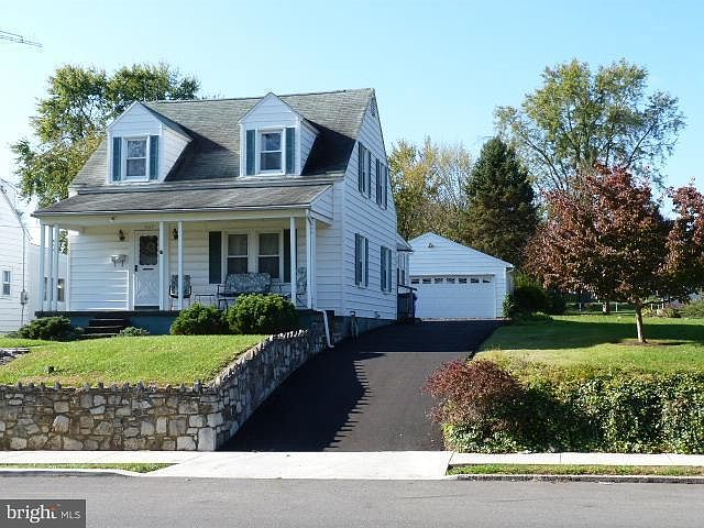 1st image of 1107 Salem Ave