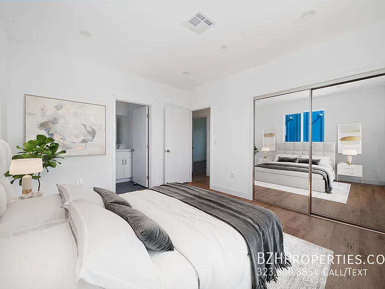 6338 Beck Ave #1/2 — Photo 2