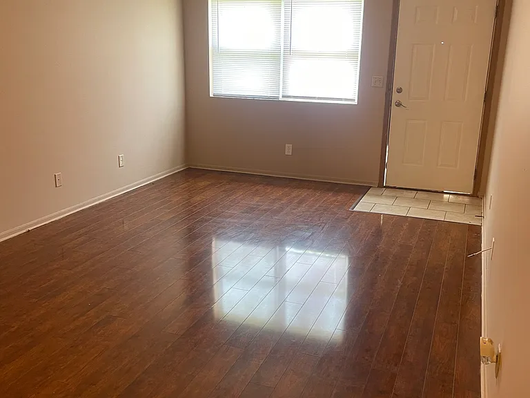 2630 E Peggy Ave — Photo 4