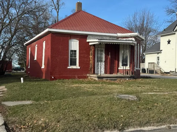 1010 Drake Ave, Centerville, IA 52544