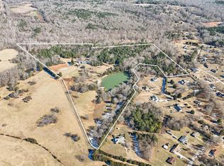 414 Giggle Dr, Laurens, SC 29360