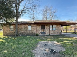 104 James St, England, AR 72046