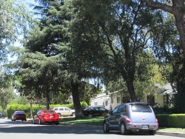 5723 Stansbury Ave — Photo 8