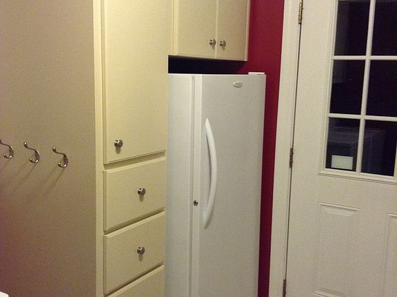 Storage and standing freezer