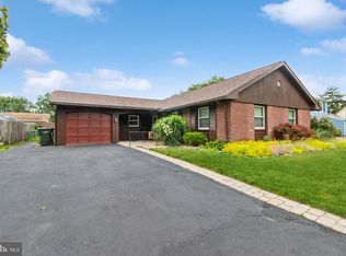 24 Spiralwood Ln, Willingboro, NJ 08046